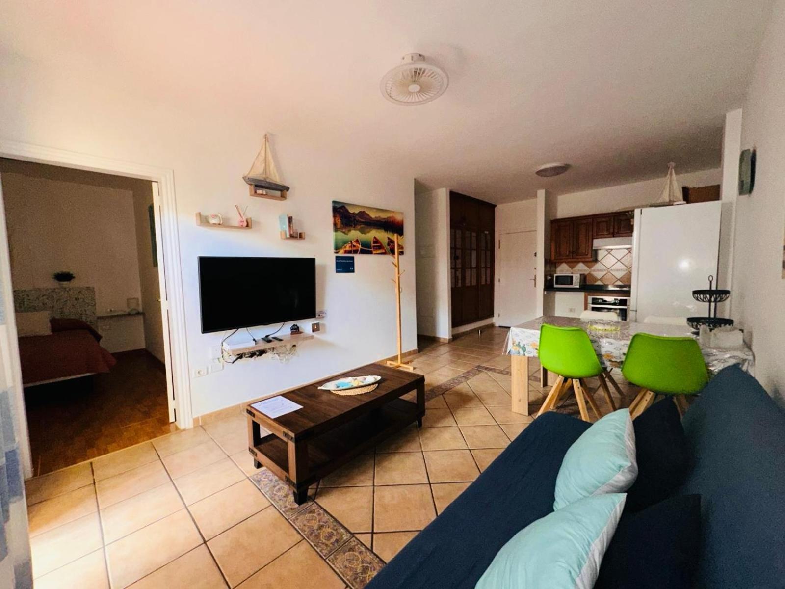 Beach Paradise Apartment 阿德耶 外观 照片