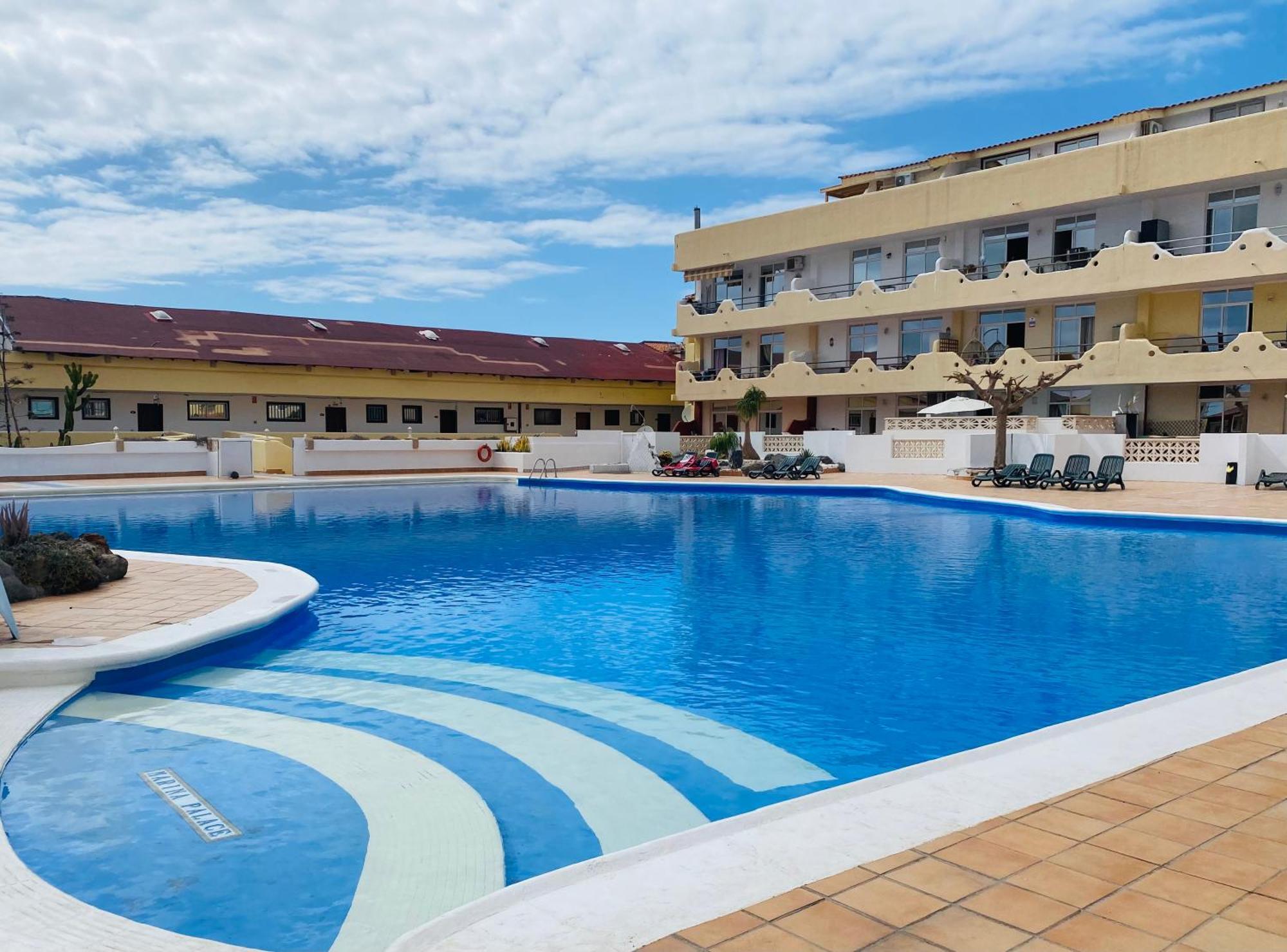 Beach Paradise Apartment 阿德耶 外观 照片